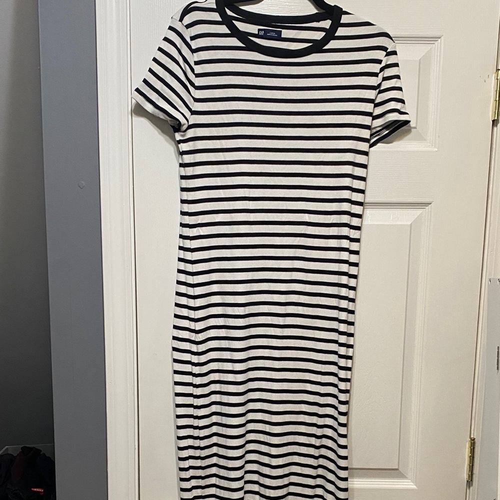GAP Black and White Striped Midi Dress
